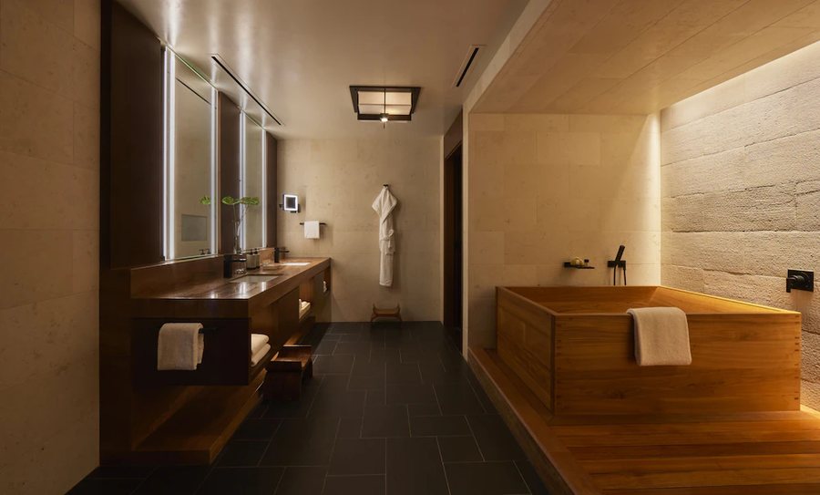 Four Seasons Cabins — Bathroom