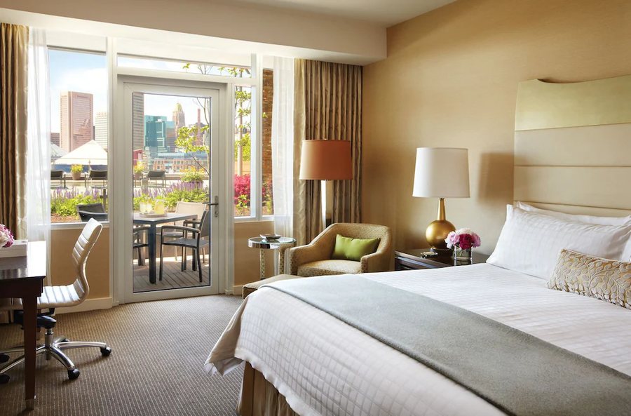 Four Seasons Hotel Baltimore — Guest room