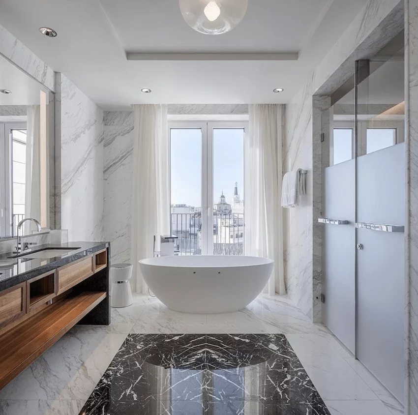 Four Seasons Hotel Madrid — Bathroom