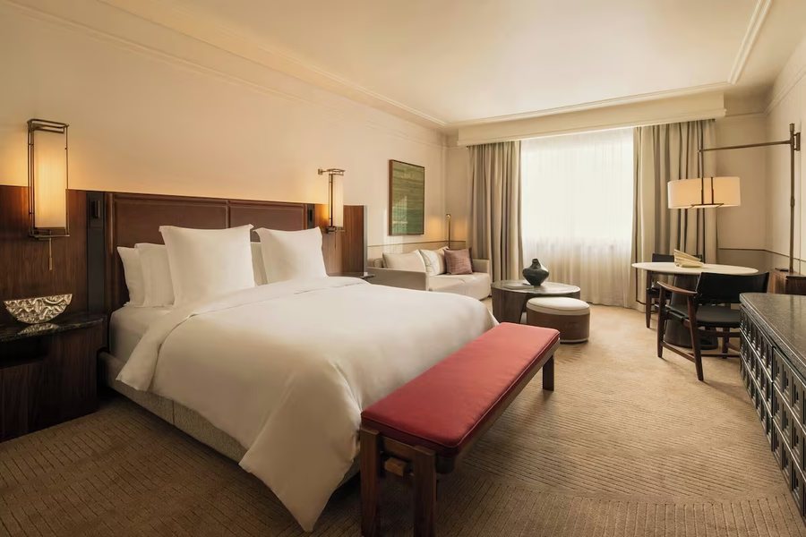 Four Seasons Hotel Mexico City — Guest room