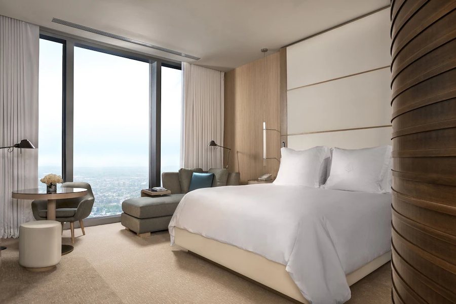 Four Seasons Hotel Philadelphia at Comcast Center — Guest room