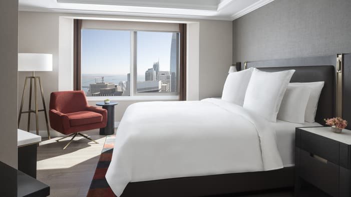 Four Seasons Hotel San Francisco at Embarcadero — Guest room
