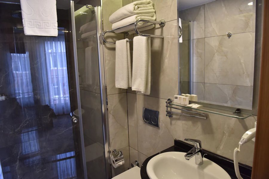 Four Seven Hotel Istanbul — Bathroom