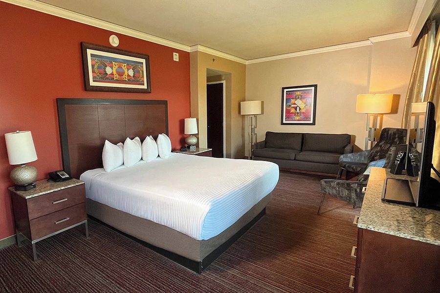 Four Winds Casino Resort — Guest room