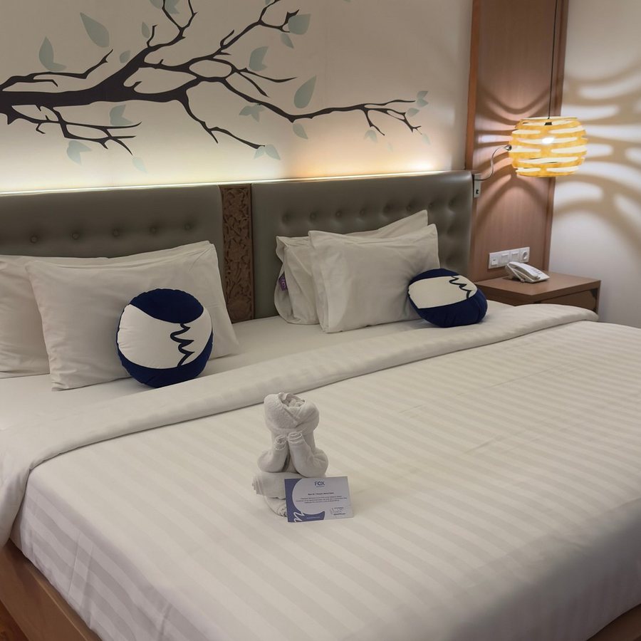 FOX Hotel Jimbaran Beach Bali — Guest room