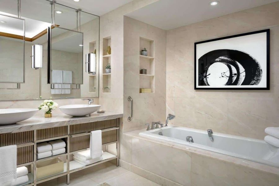Foxhall Resort — Bathroom