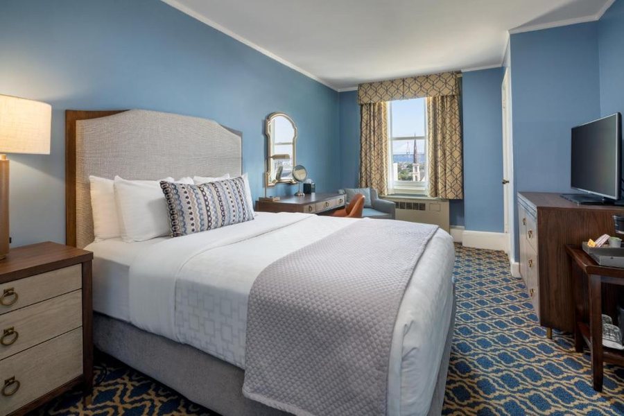 Francis Marion Hotel Charleston South Carolina — Guest room