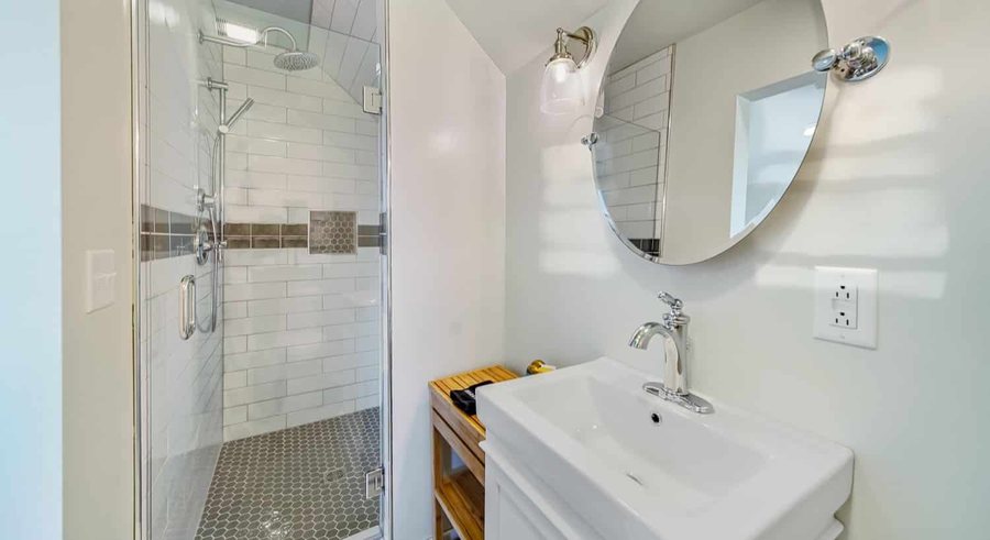 Frankenmuth Country Bed Breakfast — Bathroom