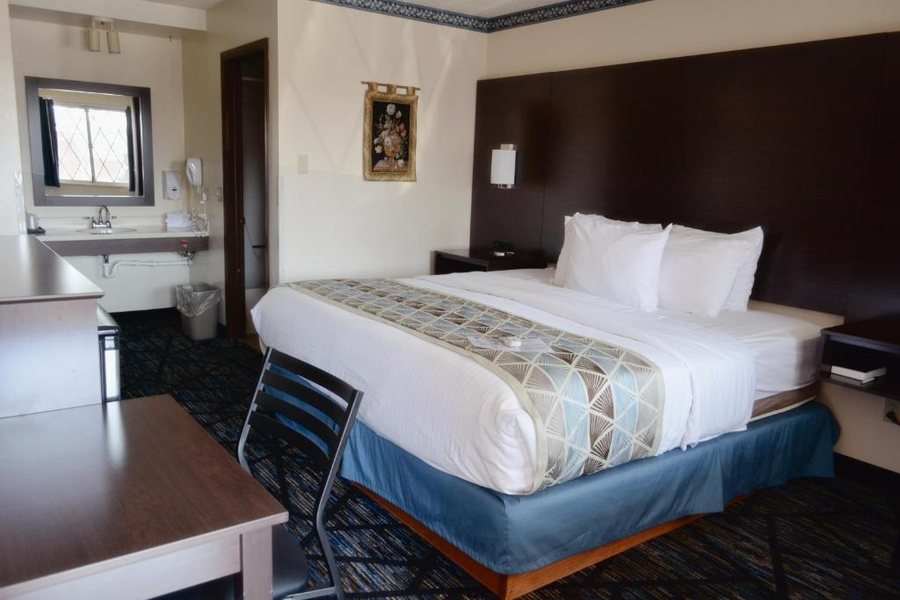 Frankenmuth Country Bed Breakfast — Guest room
