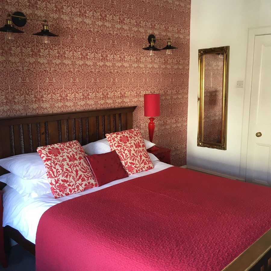 Fraoch House — Guest room
