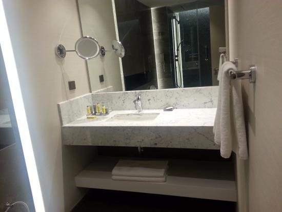 Fraser Place Anthill Istanbul Istanbul — Bathroom