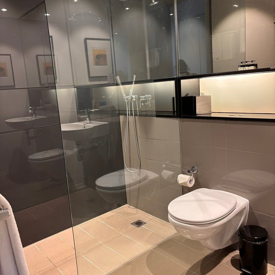 Fraser Suites Sydney — Bathroom