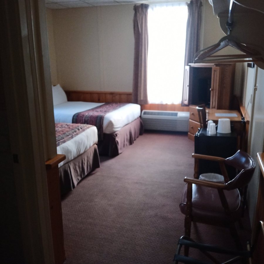 Friendship Village Campground — Guest room