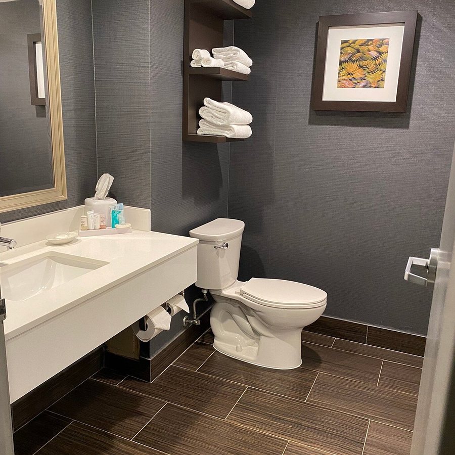 FunCity Resort Hotel — Bathroom