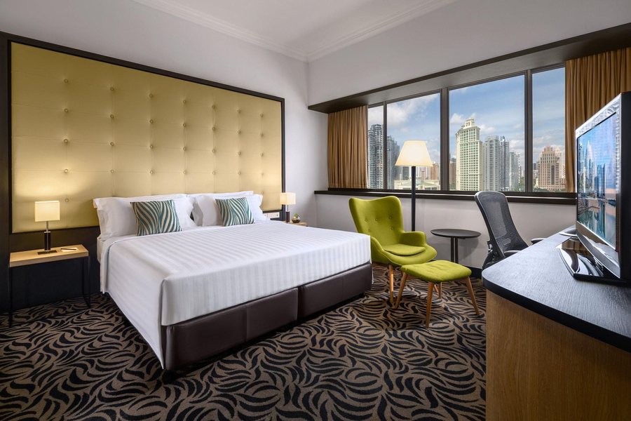 Furama RiverFront Singapore — Guest room