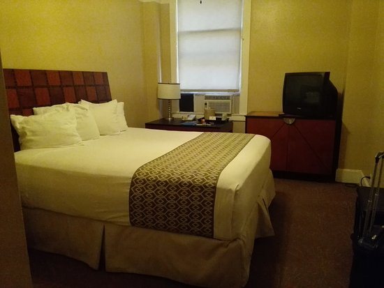 Gadsden Hotel — Guest room