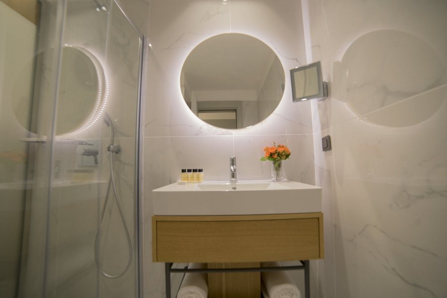 Galatolia Suites Istanbul — Bathroom