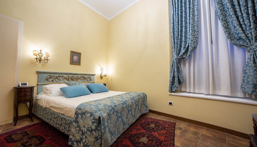 Galileo Hotel — Guest room