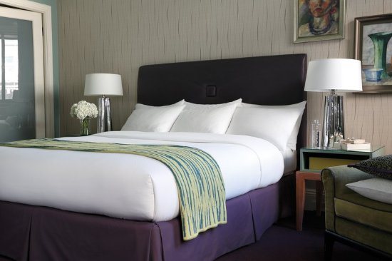Galleria Park Hotel — Guest room