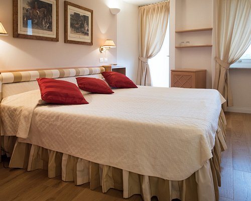 Gallia Palace Beach Golf Spa Resort — Guest room