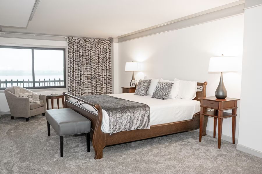 Galt House Hotel Louisville Kentucky — Guest room