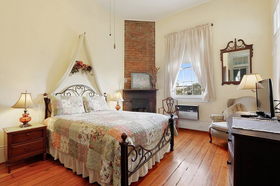 Garden District B B — Guest room