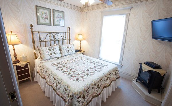Garden Gate Bed and Breakfast — Guest room