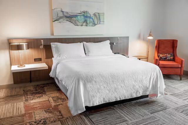Garden Inn and Suites Little Rock — Guest room