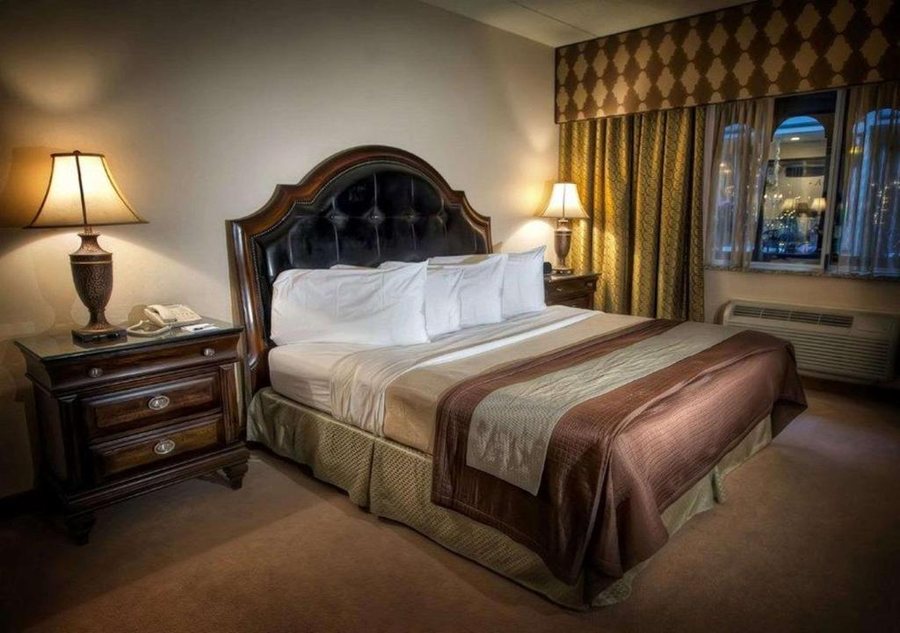 Garden Place Hotel — Guest room