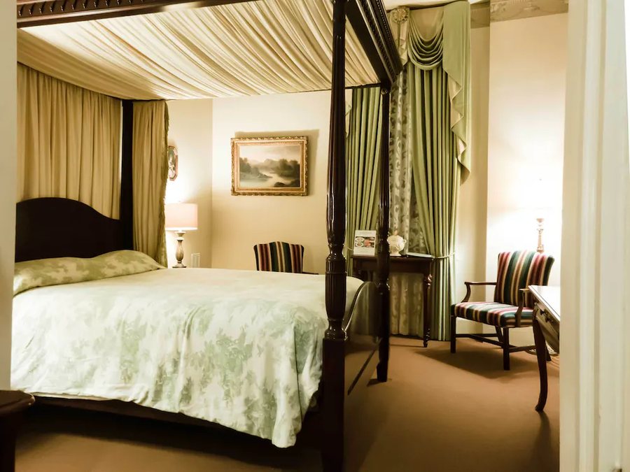 Garden Song Guest House — Guest room