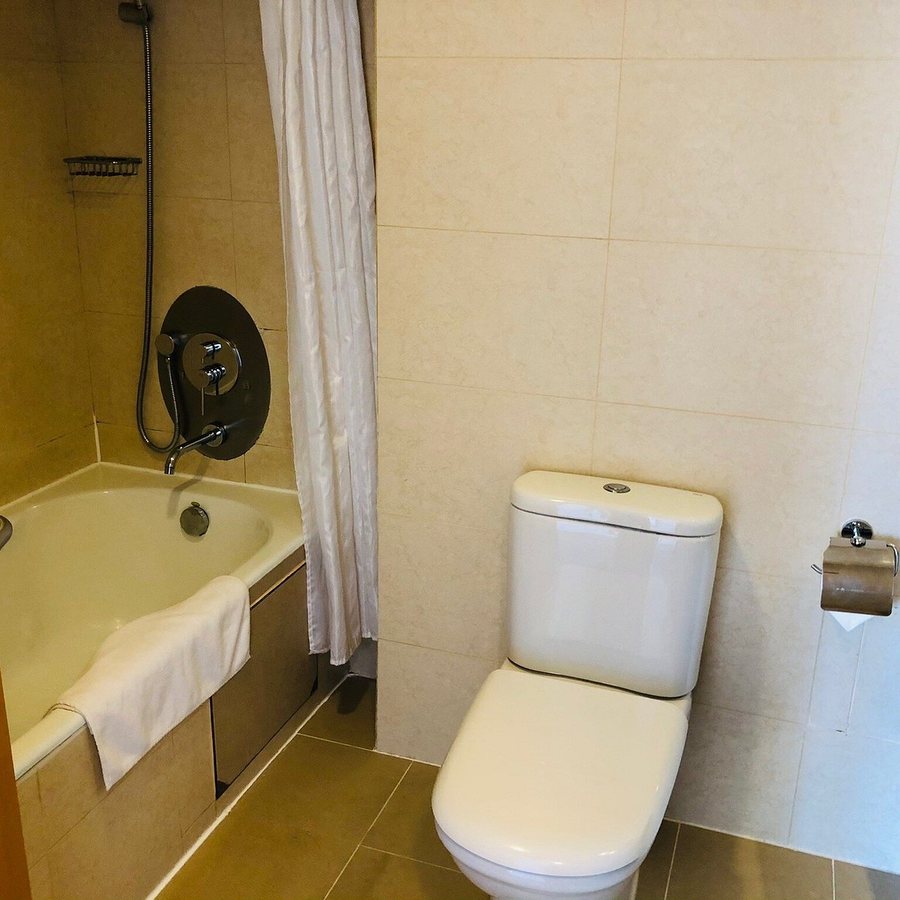 Garden View Hong Kong — Bathroom