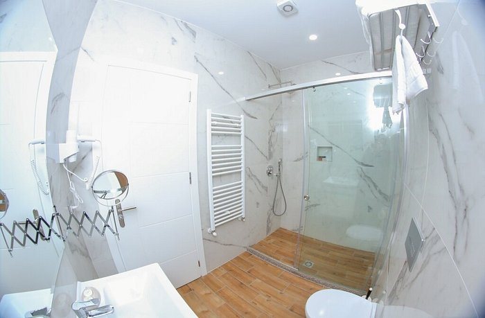 Gardenland Resort — Bathroom