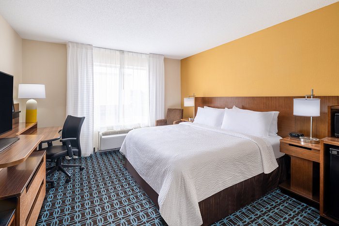 Garner Hotel Macon West By IHG — Guest room