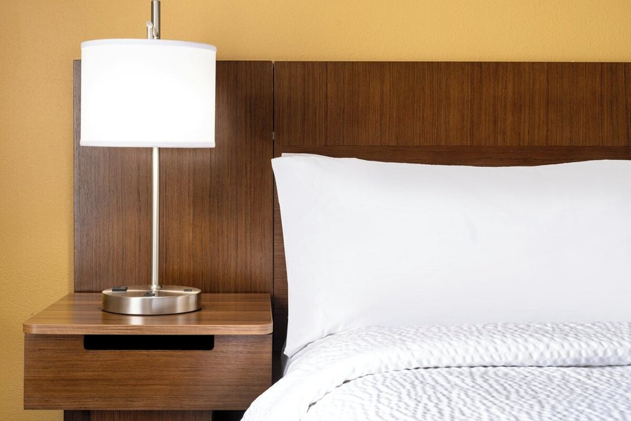 Garner Hotel Paducah West by IHG — Guest room