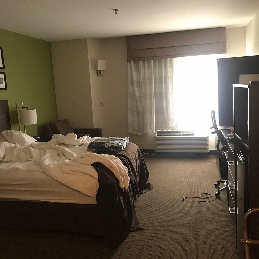 Garner Hotel Topeka West By IHG — Guest room