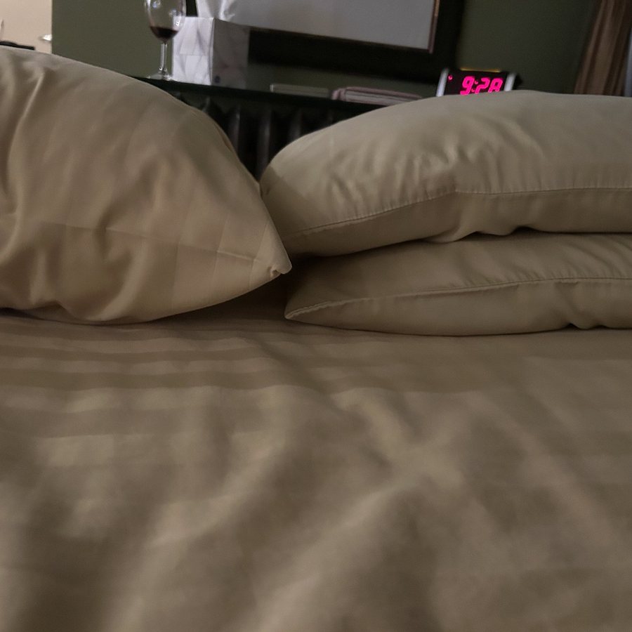 Gaslight Bed Breakfast — Guest room
