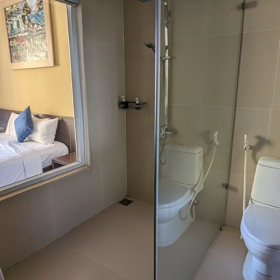 Gem Riverside Hotel Hoi An — Bathroom
