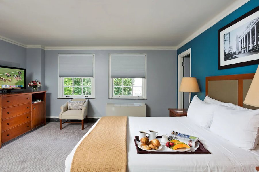 Gideon Putnam Resort Spa — Guest room