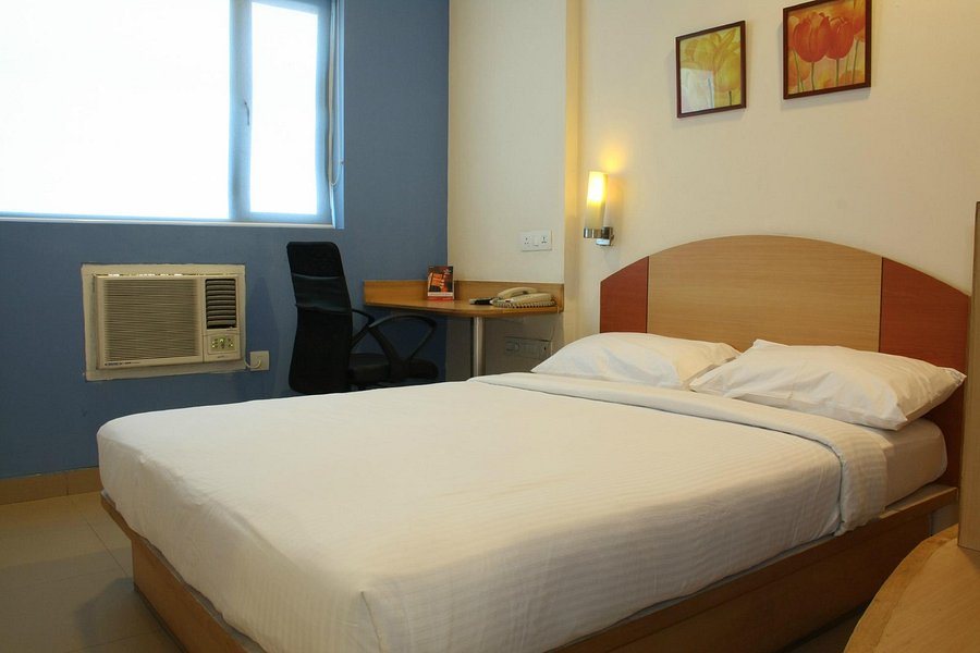 Ginger Pantnagar — Guest room