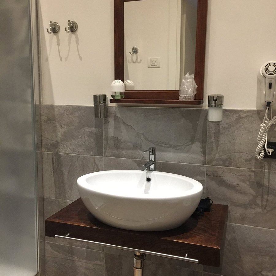 Gio Gio Bed And Breakfast — Bathroom
