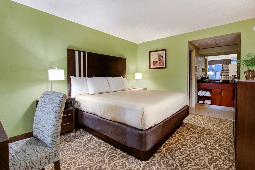 Glenstone Lodge — Guest room