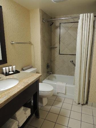 Glenwood Hot Springs Resort — Bathroom