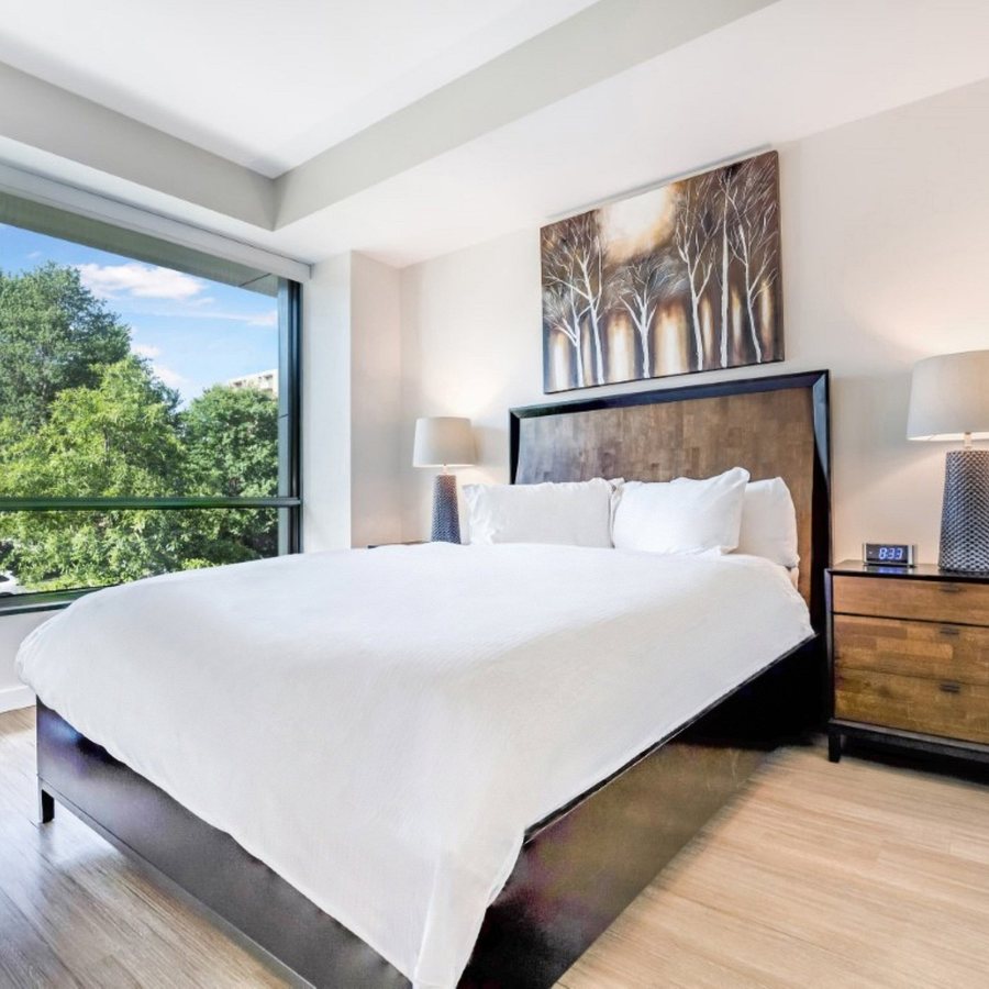 Global Luxury Suites At Capitol Hill — Guest room