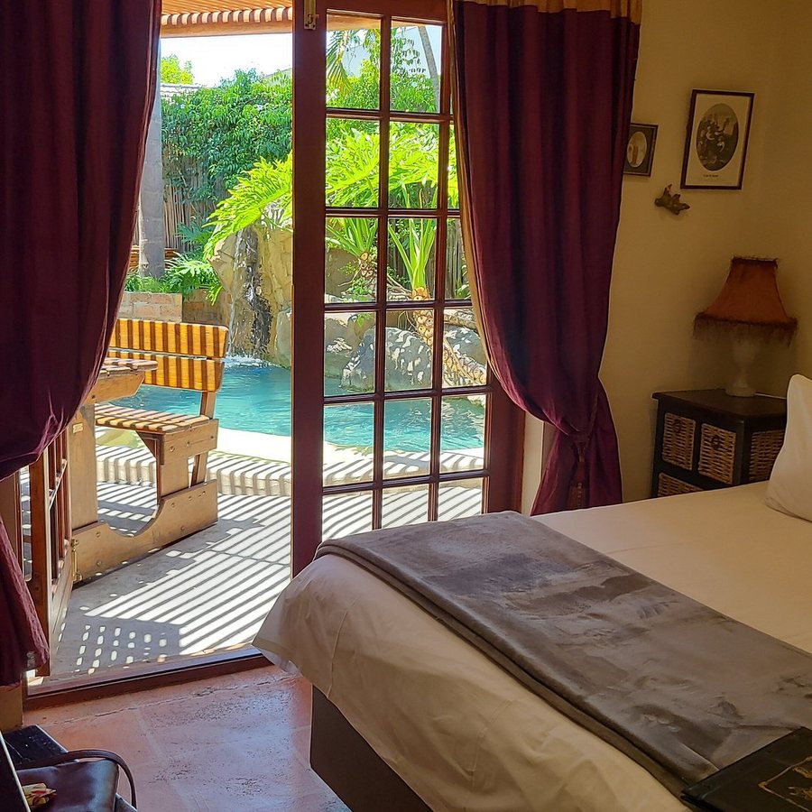 Goblin s Creek Manor House — Guest room