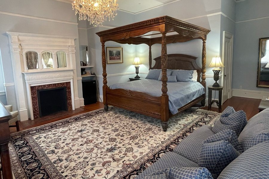 Godley Manor — Guest room