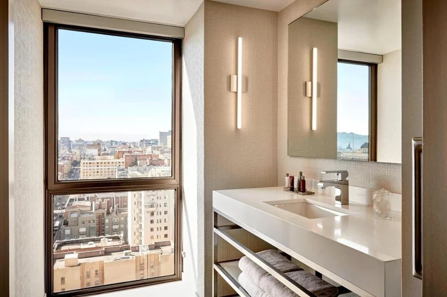 Golden Gate Hotel San Francisco — Bathroom