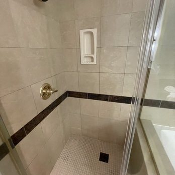 Golden Moon Hotel Casino pool — Bathroom