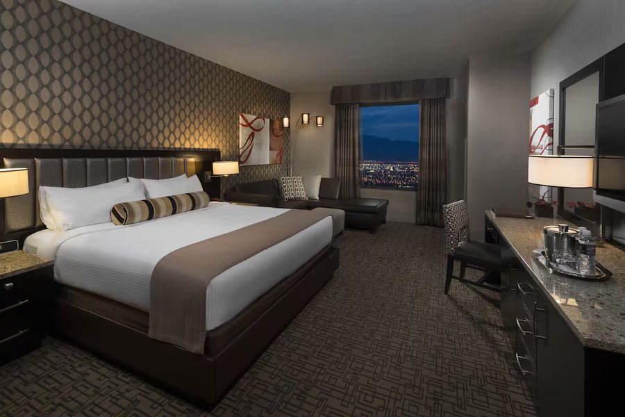 Golden Nugget Las Vegas — Guest room