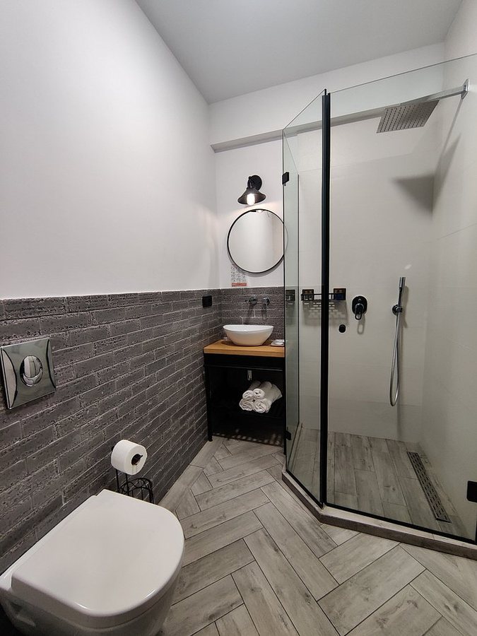 Golden Tulip Borjomi Hotel — Bathroom