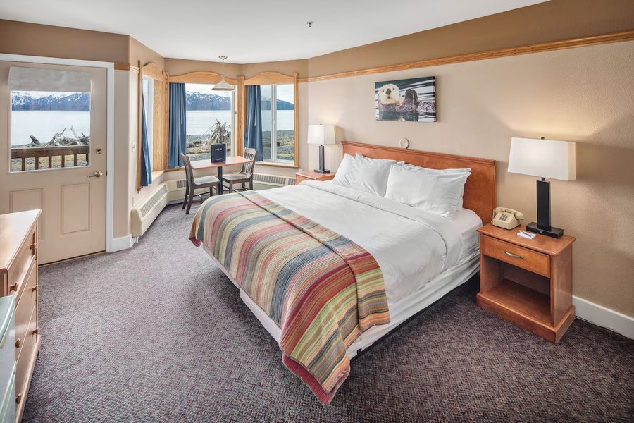 Good Karma Inn — Guest room